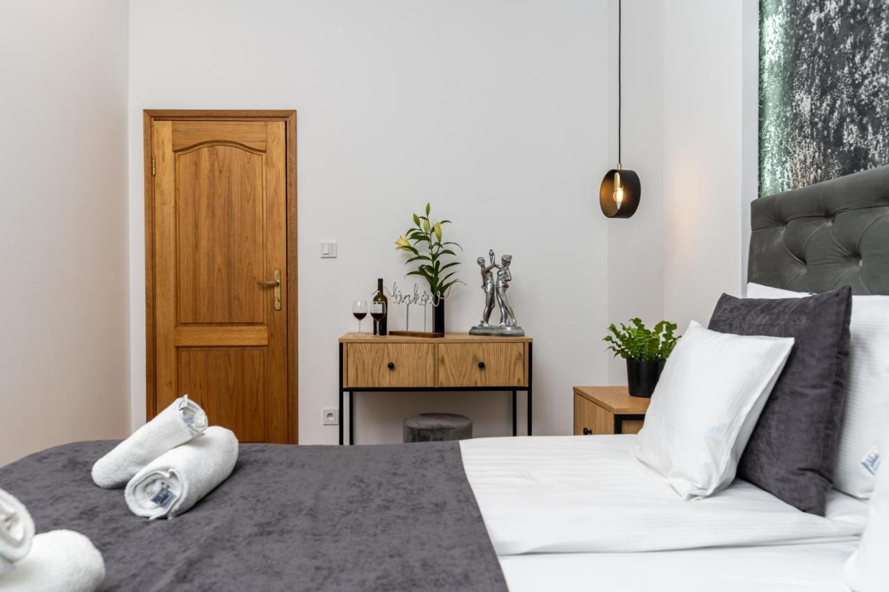 Beautiful Cracow Apartments By Cozyplace Krakkó Kültér fotó